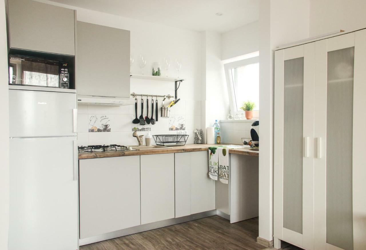 Sunny City Center Apartment Varsovia Exterior foto